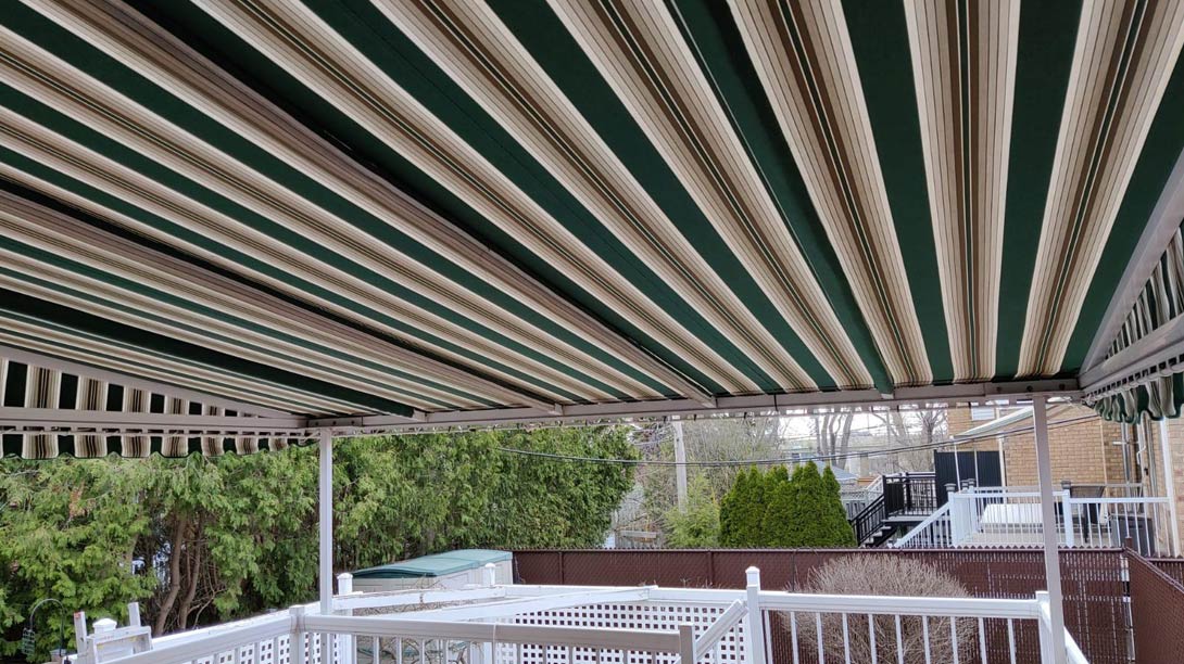 outdoors terraces, awning for deck, canopy style terraces shading in montreal, laval, dorval by auvent royal awnings, sun shade
