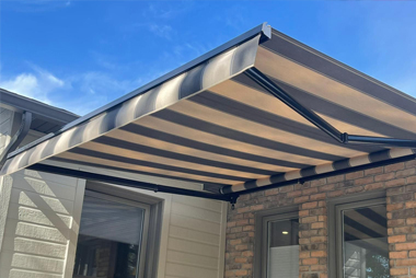 auvent rétractable, awning montreal, retractable Awnings in Montreal, sun shade, auvent royal