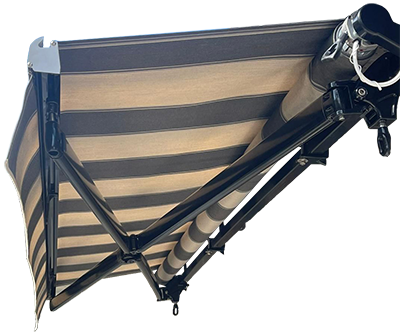 Retractable awning, retractable awnings for decks, retractable awnings motorized, retractable awnings in montreal, montreal electric awning
